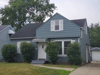 Main picture of 16108 Edgewood Ave