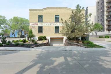Main picture of 210 11th St N