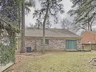 Main picture of 110 S Village Knoll Cir