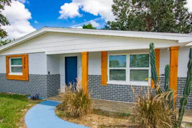 Main picture of 2332 Chancery Dr