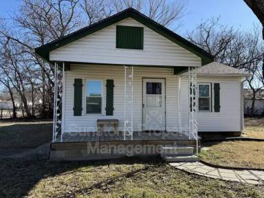 Main picture of 308 E Burnham Ave