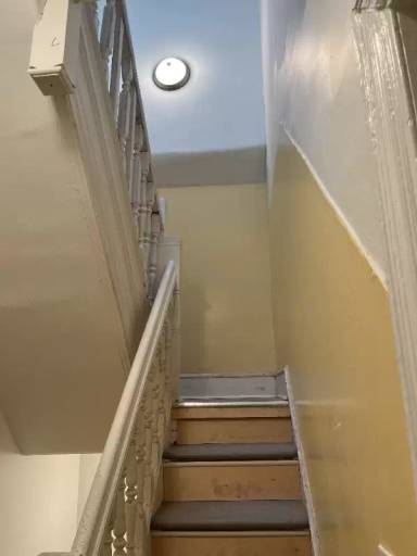 Main picture of 2255 N Park Ave