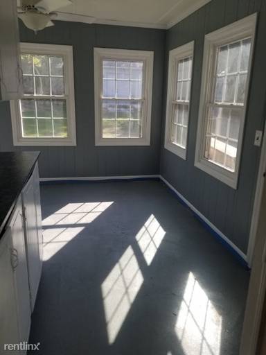 Main picture of 1423 N New Hope Rd