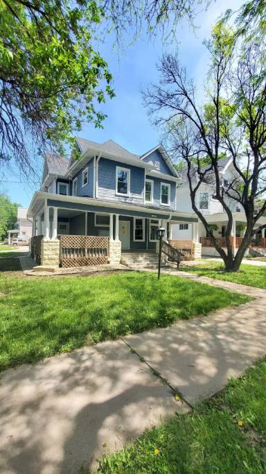 Main picture of 1700 B Street - 3