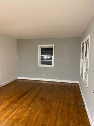 Main picture of 907 Dawes St