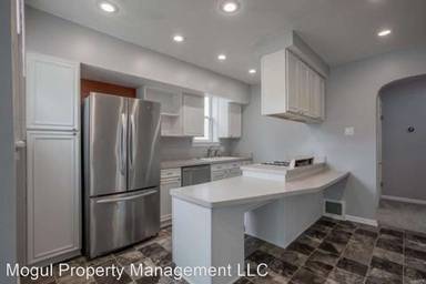 Main picture of 3143 Hampton Ave