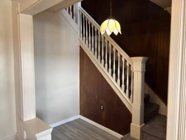 Main picture of 435 1st Ave