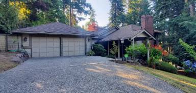 Main picture of 11012 NE 37th Ct