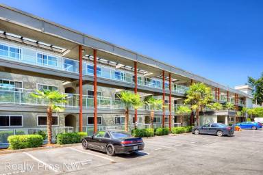 Main picture of 701 122nd Ave NE