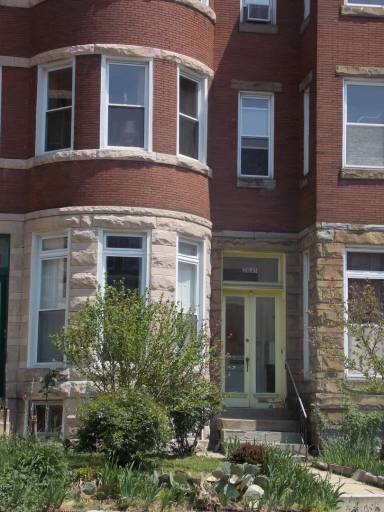 Main picture of 2831 Saint Paul St