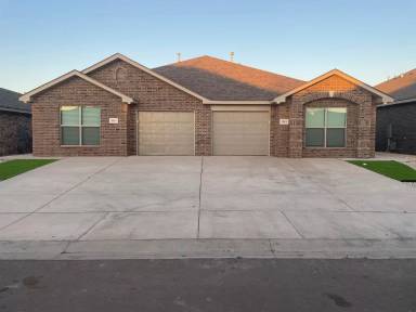 Main picture of 2010 Aberdeen Ave