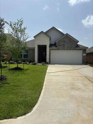 Main picture of 3130 Stonebriar Dr