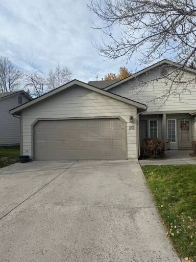 Main picture of Beautiful Aspen Place condo