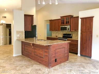 Main picture of 5117 NW 51st Ter