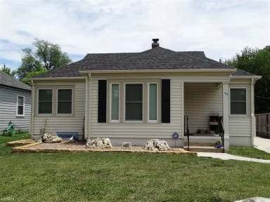 Main picture of 152 N Glendale St