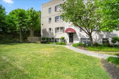 Main picture of 3956 Pennsylvania Ave SE