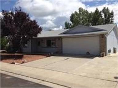 Main picture of 466 Michael St