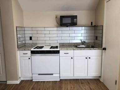 Main picture of 401 Creekside Way