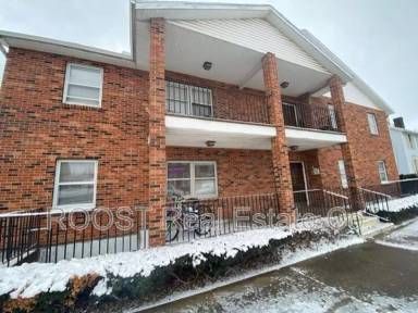 Main picture of 5 N Chillicothe St