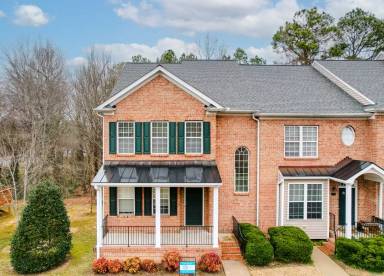 Main picture of 70 Scottish Ln