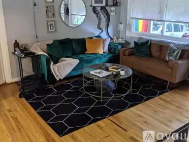 Main picture of 922 Verdi Way