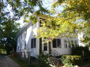 Main picture of 132 Trenton St