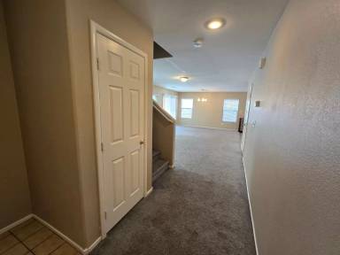 Main picture of 7241 Liberty Pride St