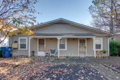 Main picture of 138 Tye St SE