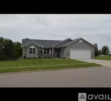 Main picture of 633 Lakeview Ave