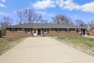 Main picture of 115 Tandy Dr