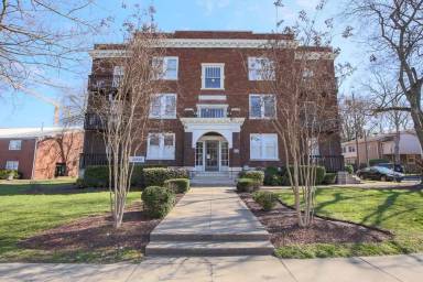 Main picture of 2120 Belmont Blvd