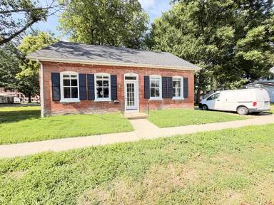 Main picture of 507 E Church St