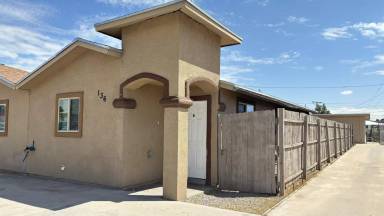 Main picture of 136 Keeny Ct