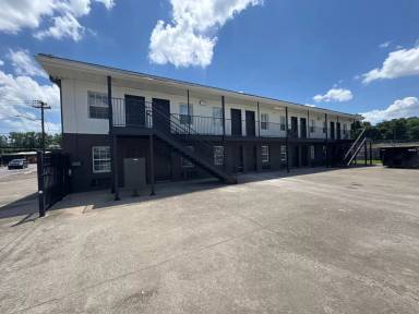 Main picture of 1335 Lewis St