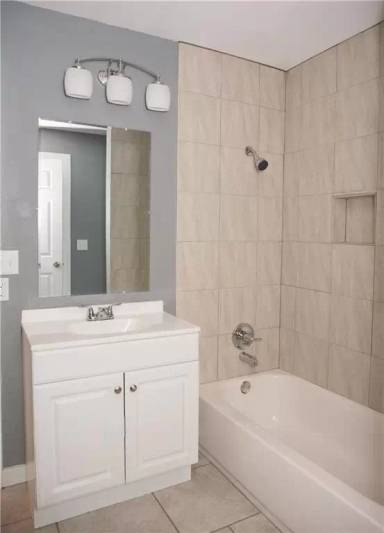 Main picture of 2501 S 18th St