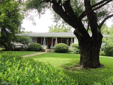 Main picture of 3203 Hancock Dr