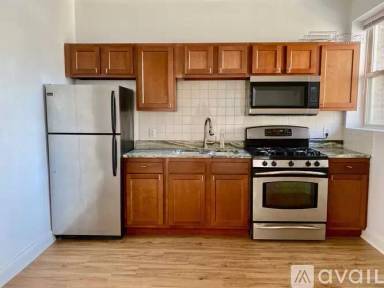 Main picture of 802 N Bishop St