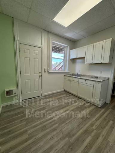 Main picture of 105 E Washington St