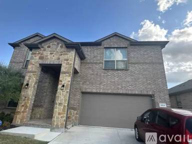 Main picture of 852 Shepperton Way