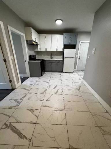 Main picture of 496 S 18th St