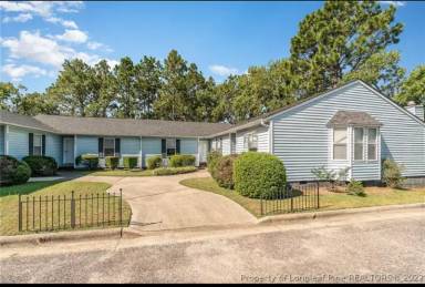 Main picture of 596 Countrytown Dr