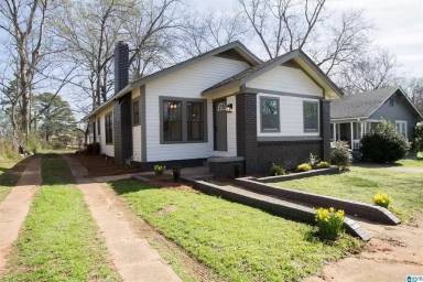 Main picture of 1225 15th Way SW