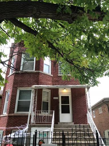 Main picture of 3729 N Troy St