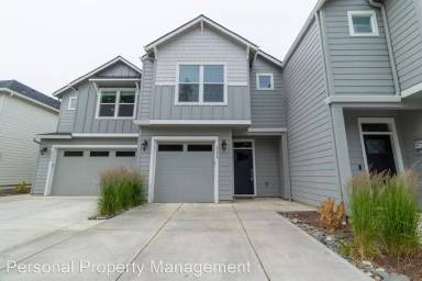 Main picture of 8608 NE 26th Cir