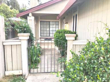 Main picture of 6641 Koster Way