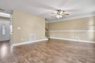 Main picture of 512 Sourwood Dr