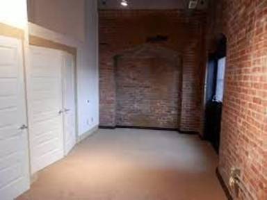 Main picture of 317 W 1st St