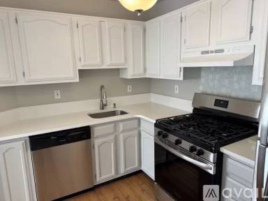 Main picture of 460 Magnolia Ct