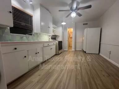Main picture of 2308 Avalon Pl