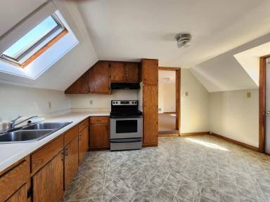 Main picture of 54 Larkin St